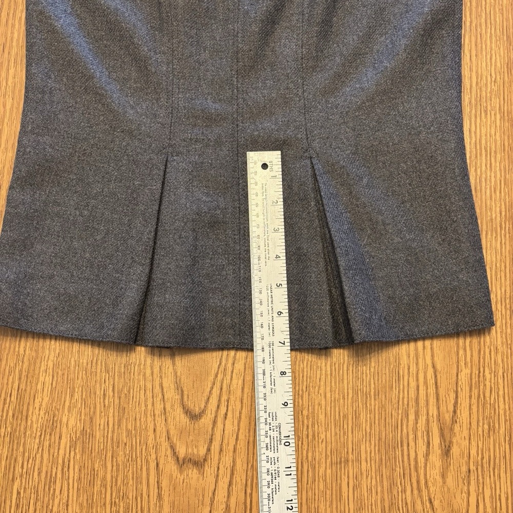 Blumarine Gray Wool Cashmere Pencil Skirt Sz 8 Italy Button Fan Back‎ Lined - Picture 11 of 11